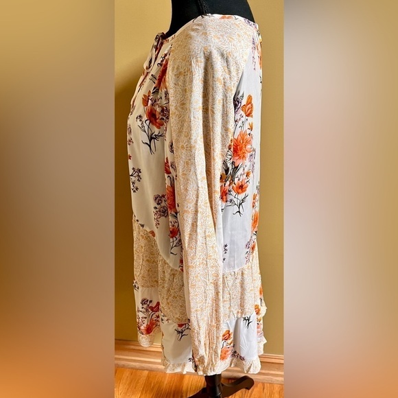 One Eleven North High Low floral blouse Size L Boho Chic Casual Flowy Loose Gift - Picture 3 of 7